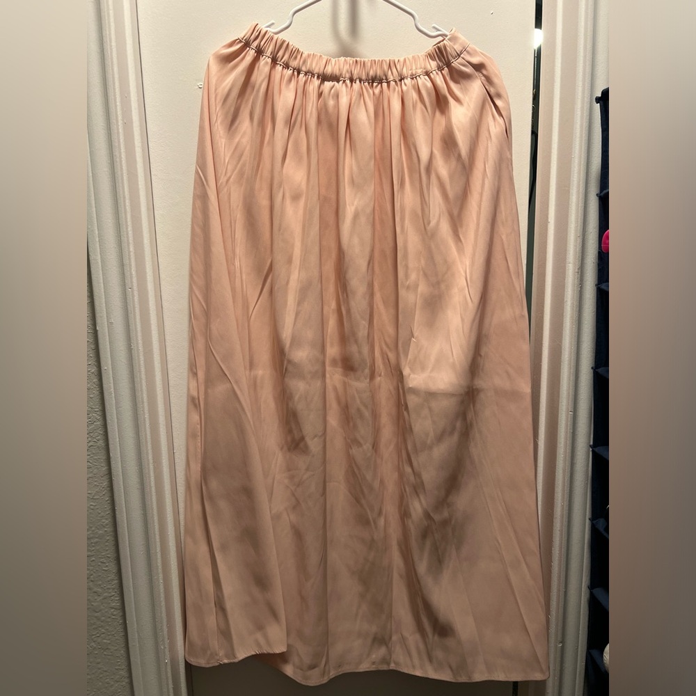 Elegant Pink Skirt - Picture 8 of 10